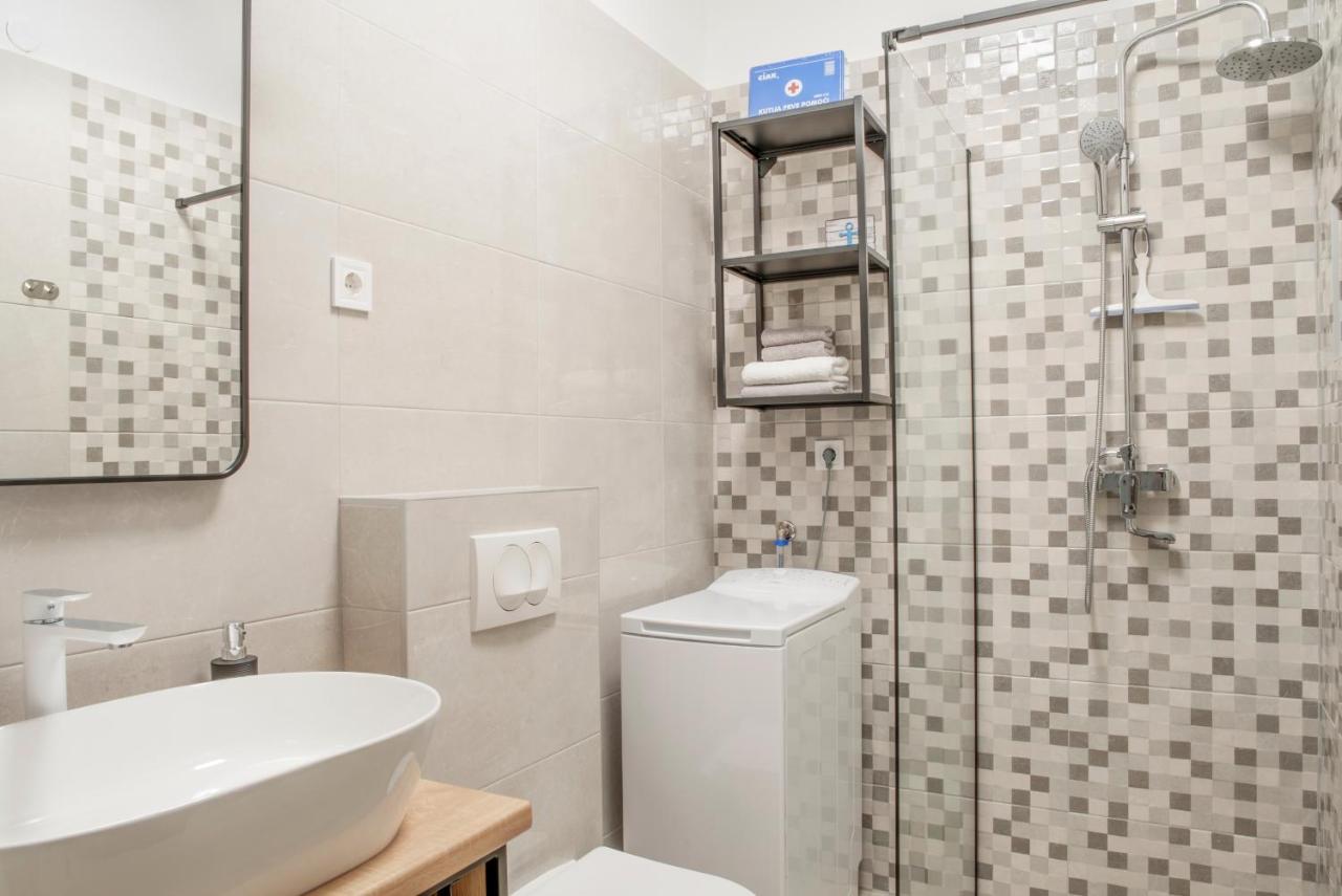 Apartmani Vudrag Трогир Экстерьер фото