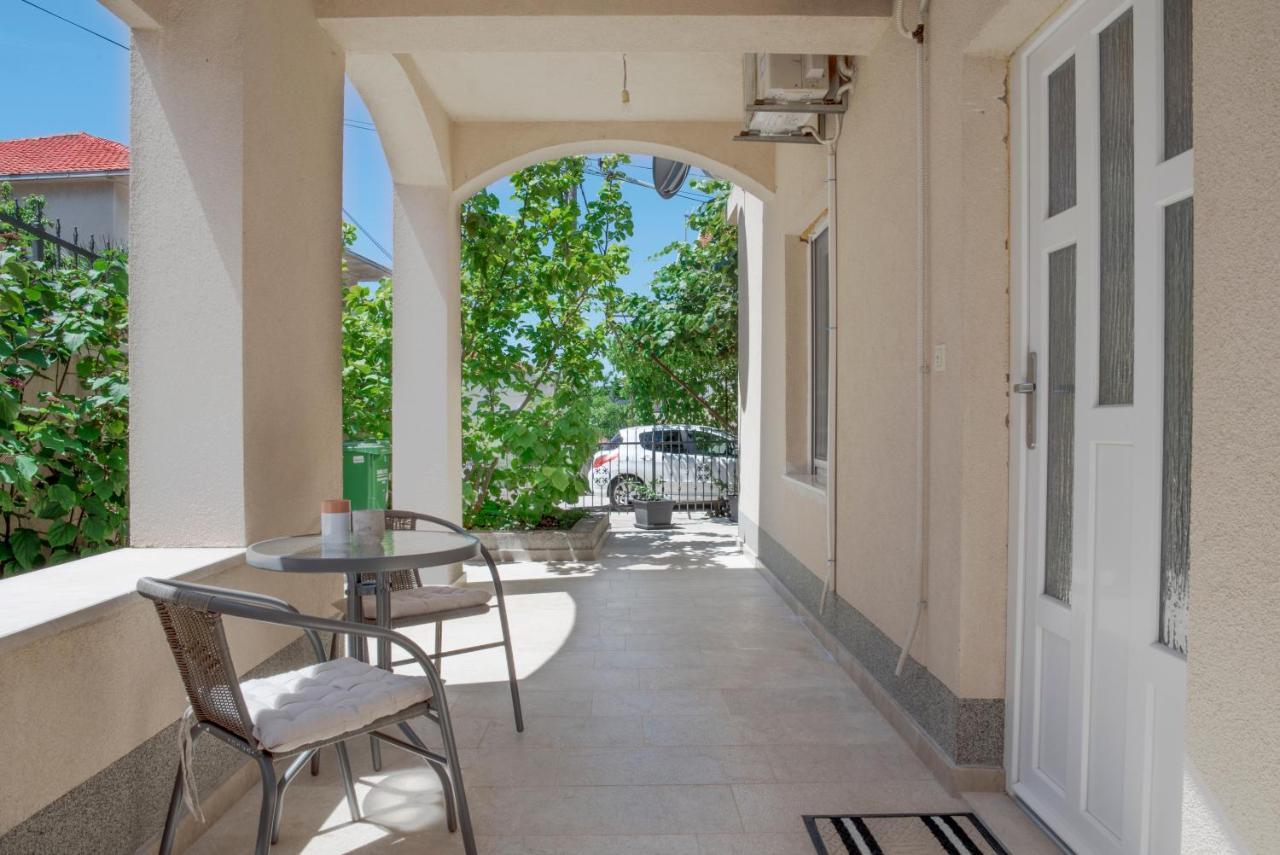 Apartmani Vudrag Трогир Экстерьер фото