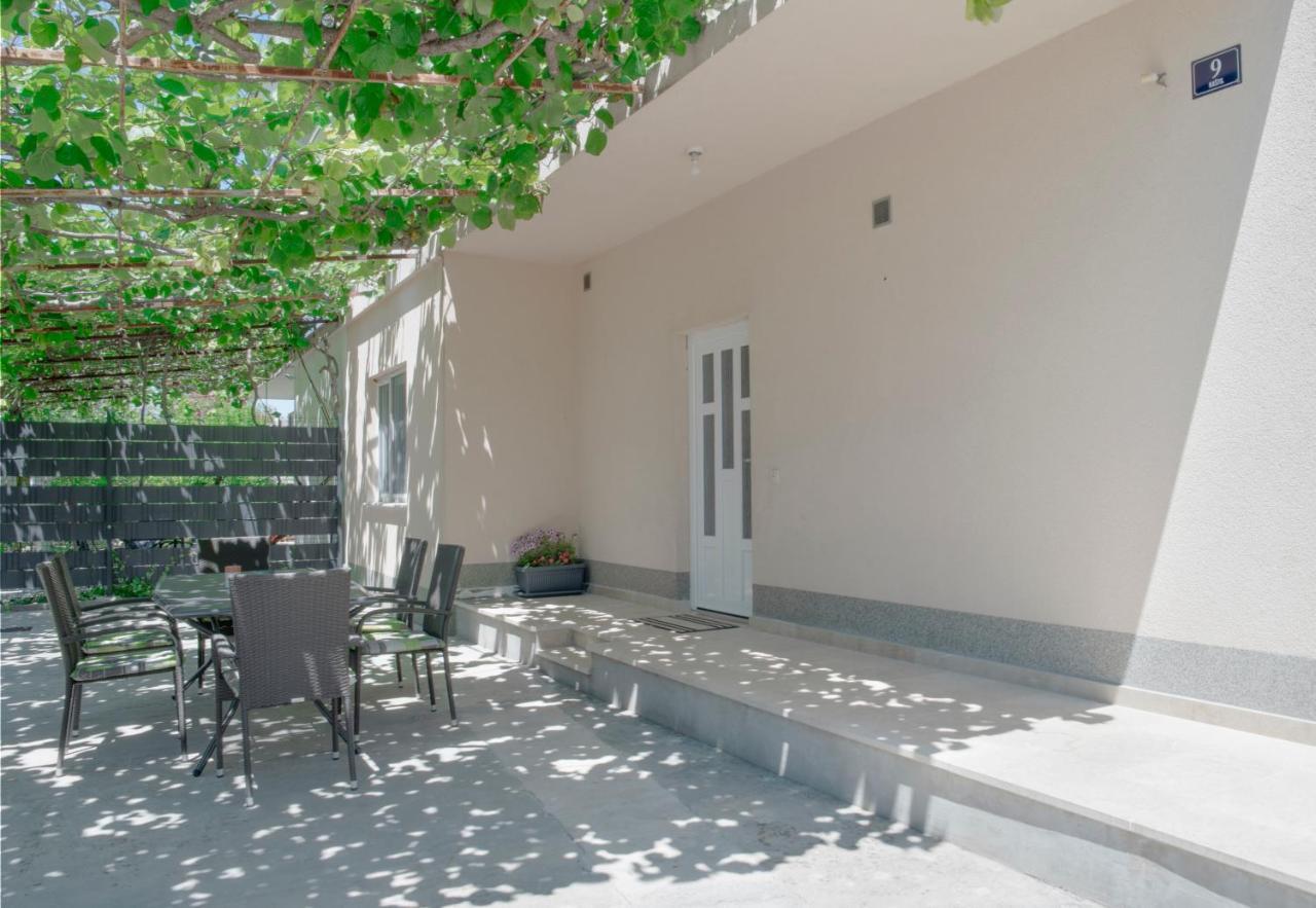 Apartmani Vudrag Трогир Экстерьер фото